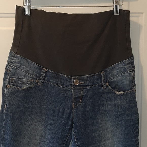 Thyme maternity jeans - Picture 2 of 8